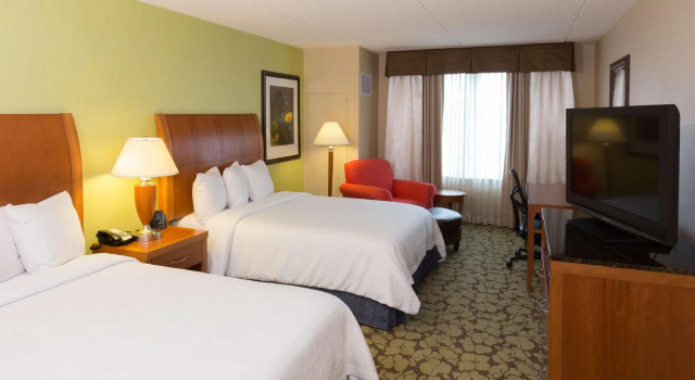 Четырёхместный номер Standard Hilton Garden Inn Buffalo Airport