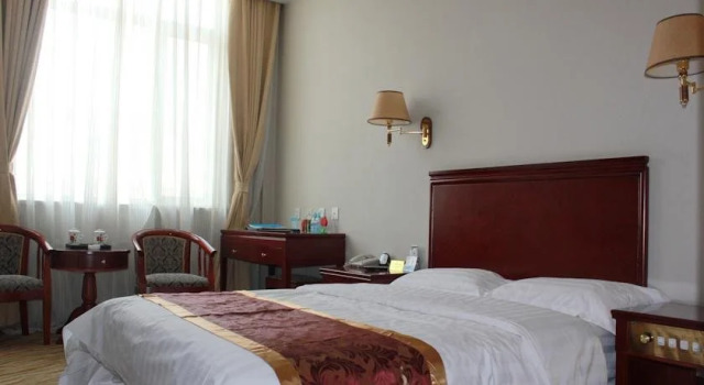 Yingcheng Business, Book Hotel Hoteller i Beijing Province med parkering, Parkering
