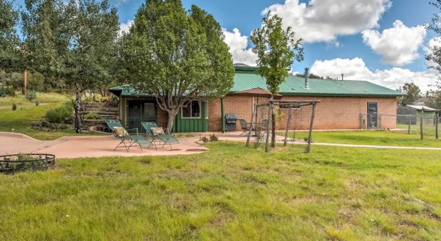 Spacious Alto House on 8 Private Acres w/ Hot Tub!, Varaa Lomakoti Alto New Mexico