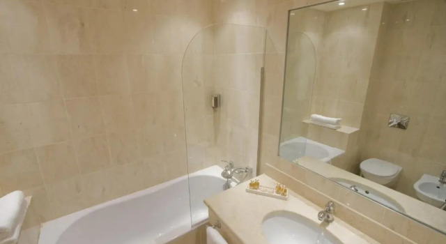 Трёхместный номер Superior Grand Hôtel Moderne