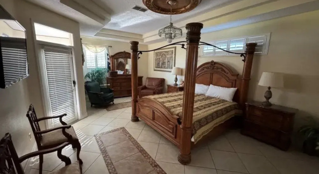 Southern Comfort 8 Bedroom Home