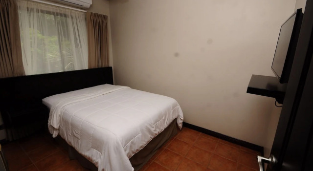 Люкс с красивым видом из окна Coco Beach Hotel