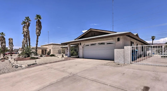 4 Mi to Lake Havasu: Luxe Home in Arizona!, Забронировать Дом для отпуска Лейк-Хавасу-Сити штат Аризона