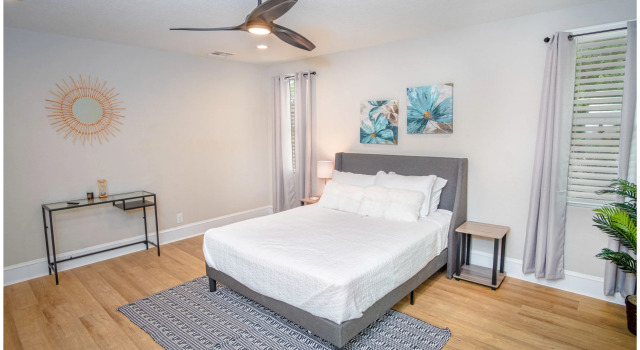 Brand New Remodeled 3BR/2BA House Near Downtown
