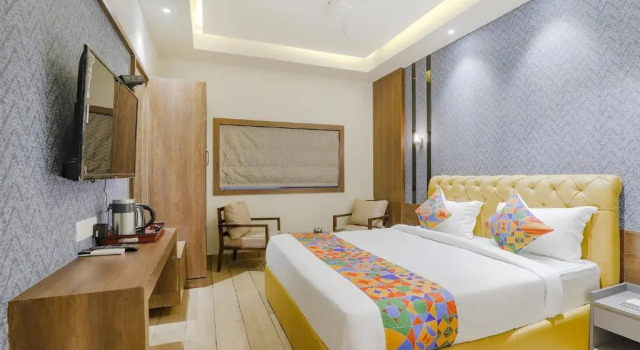 Люкс FabHotel Meritus Inn - Odhav Industrial Estate