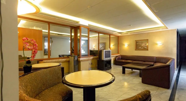 Urbanview Hotel P Residence Asemka, Book Hotel Jakarta Jakarta Province