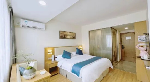 Трёхместный люкс Super 8 Hotel Xiamen Train Station Holiday Mall Branch