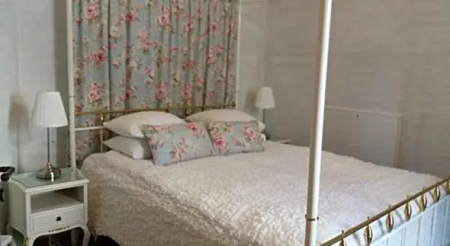 Nya Stan Bed & Breakfast, Book Hotel  