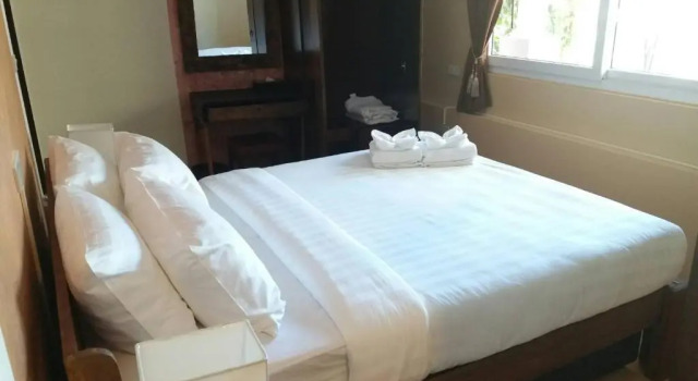 Полулюкс Arcadia Maephim Serviced Apartments