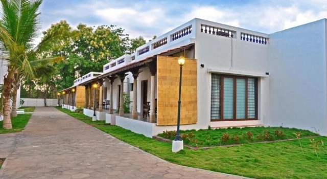 Thappa Garden, Забронировать Курортный отель Отели штата Тамилнада с бассейном, Бассейн