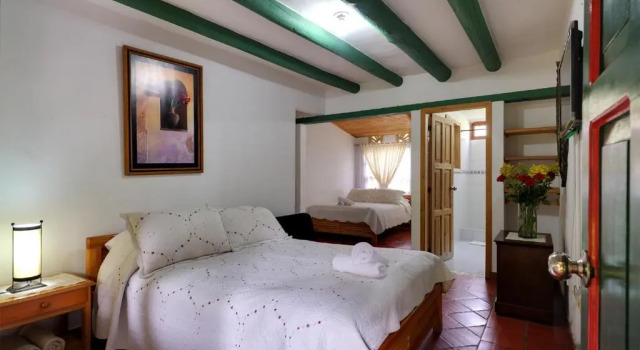 Четырёхместный номер Standard Hotel Spa Villa Lina