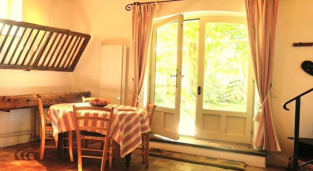 House With 2 Bedrooms in Grans, With Pool Access and Furnished Terrace