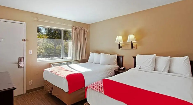 Четырёхместный номер Standard FairBridge Inn & Suites, Richmond Hill