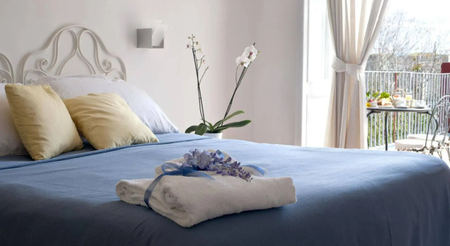 Albergo La Vigna, Book Hotel Hotels in Central Procida, hotels in Central Procida