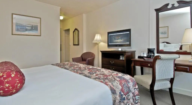 Run of House Historic Anchorage Hotel