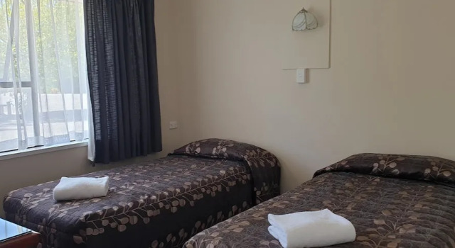Апартаменты с 2 комнатами Commodore Motor Lodge