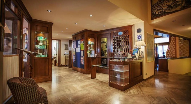 Hotel Titano