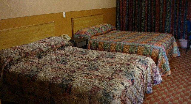 Riviera Motor Inn Brooklyn, Забронировать Отель Отели Нью-Йоркской агломерации с парковкой, Парковка