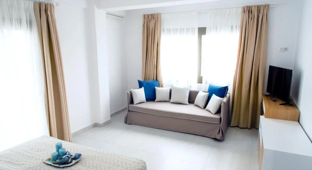 Полулюкс Stavros Beach Hotel