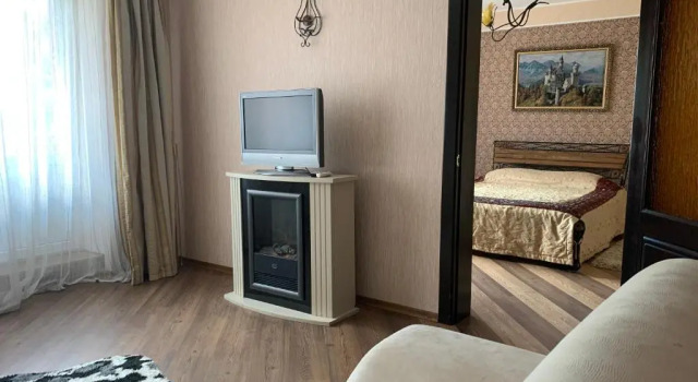 Suite Hotel Prydesnyansky