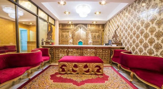 Кровать в общем номере Nakaraj Princess Chiang Rai - Walking Street