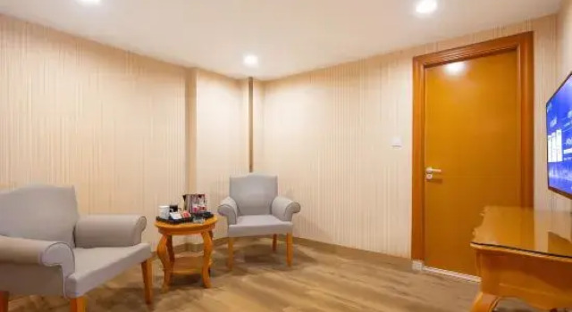 Люкс Standard Vienna International Hotel (Dandong Jiangjing Zhidu)