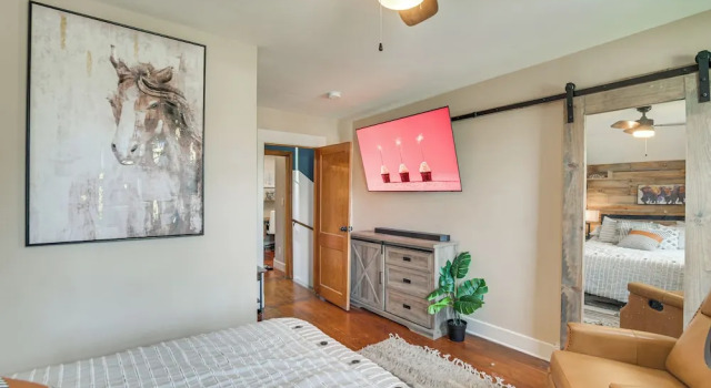Modern Casselton Vacation Rental: 22 Mi to Fargo!, Забронировать Отель Касселтон штат Северная Дакота