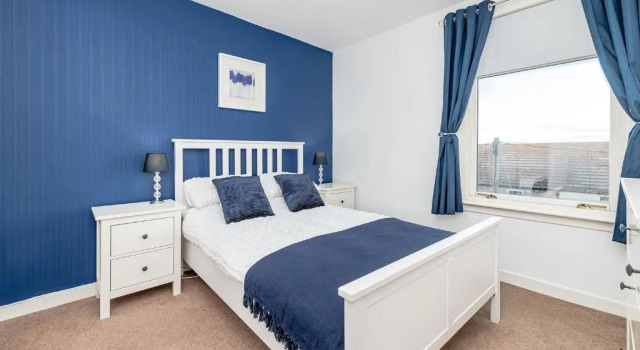 Balmoral Residence 30 mins from Edinburgh and Glasgow, Забронировать Отель Отели Центральной Шотландии с парковкой, Парковка
