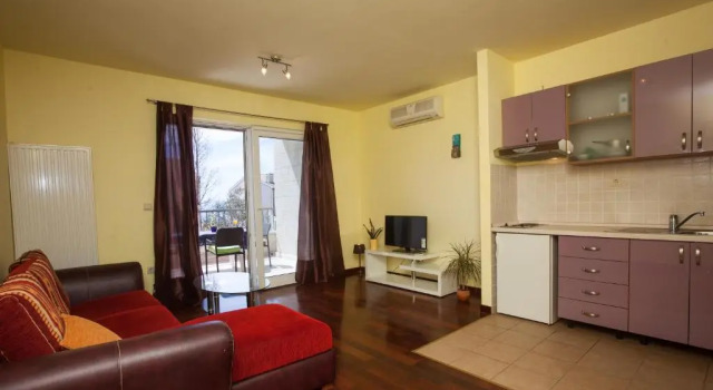 Apartments Tino, Забронировать Апартаменты/квартира Отели Макарска с парковкой, Парковка
