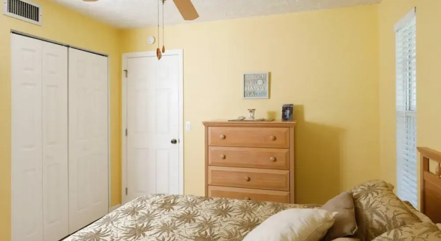 Lemon Bay Waterfront Condo W Patio, 5 Miles To Gulf Beaches 2 Bedroom Condo, Varaa Huoneisto Englewood Florida