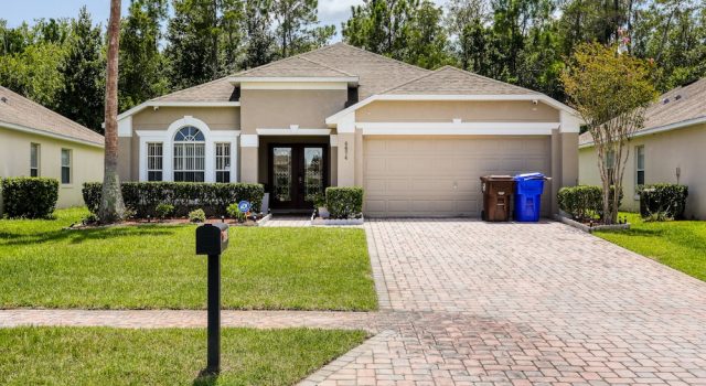 Stylish Retreat With a Private, Heated Pool, Central AC, & Garage Game Room, Rezerwuj Dom wakacyjny Kissimmee Kissimmee