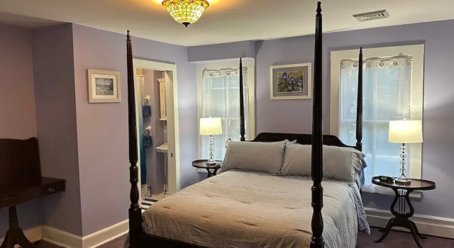 Номер Standard Inn on Fox Meadow - Spacious Victorian Inn
