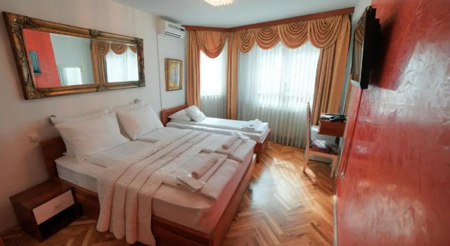 Трёхместный номер Standard Hotel Herc Sarajevo