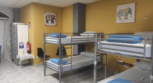 Кровать в общем номере Albergue Arraigos - Hostel