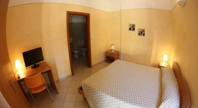 Hotel Rosso, Reservar Hotel Verzuolo Piemonte