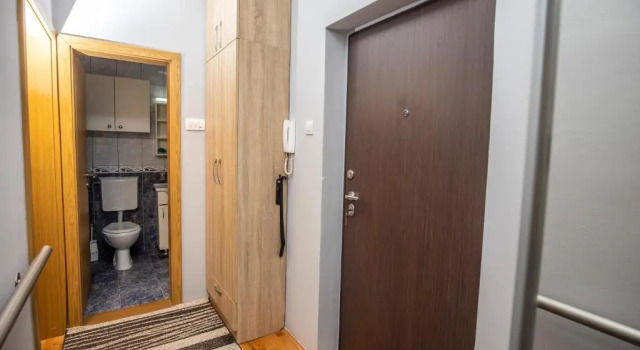 Apartment Sole, Reservar Apartamento Hotéis em Cetinje County com estacionamento, Estacionamento