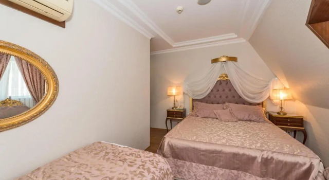 Трёхместный номер Standard Hotel Daphne