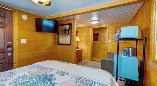 Номер Comfort Riverside Inn and Cottages