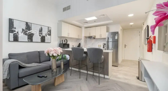 Your Dream Stay in JVC - Stylish Studio for 4