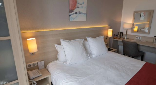 Двухместный номер Standard Best Western Plus Le Roof Vannes Bord de Mer