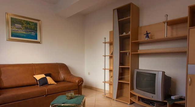 Cozy Apartment in Malinska near Sea