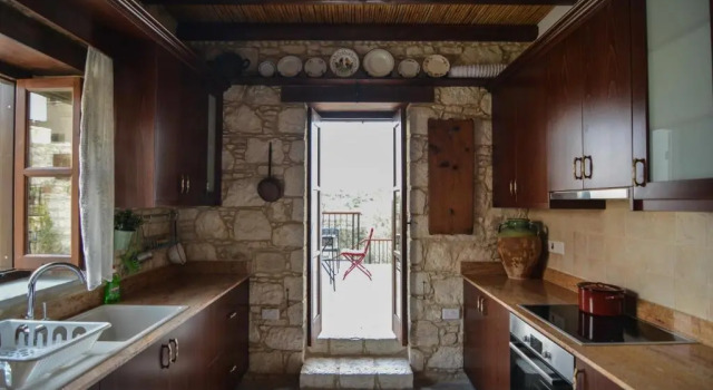 Коттедж c 1 комнатой Alikis House 1+ 2
