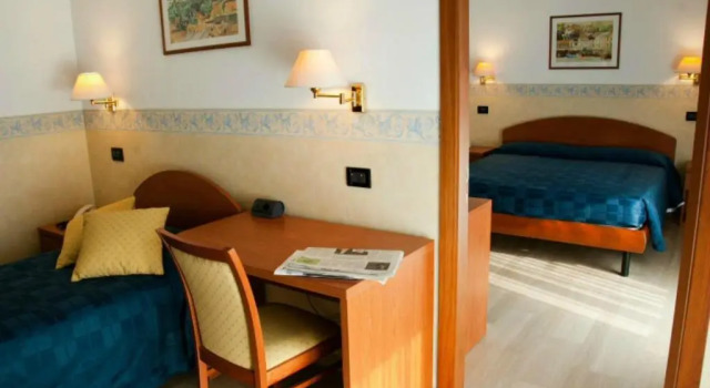 Семейный номер Standard с балконом Hotel Touring