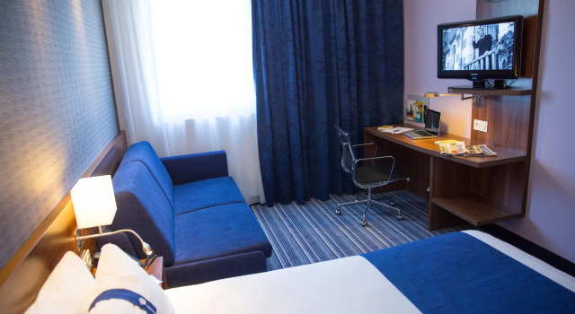 Двухместный номер Standard Holiday Inn Express Toulon - Est by IHG