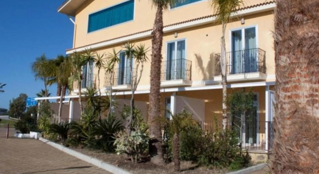 Mimi Hotel & Camping, Book Campground Licata 
