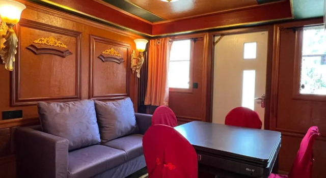 Country Utopian Inn