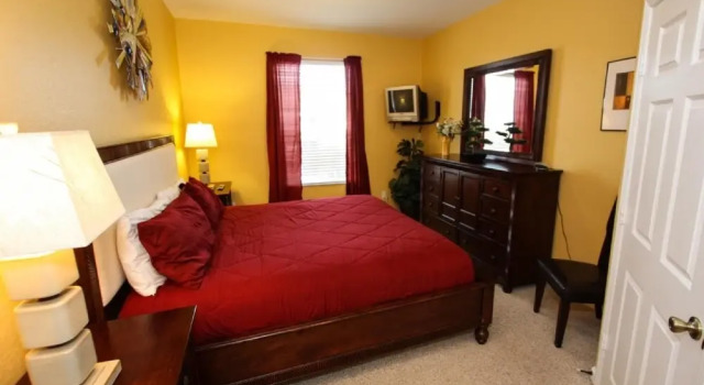 2784 Windsor Hills