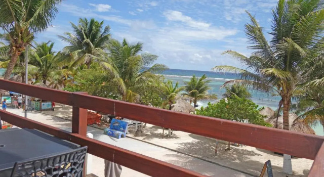 Люкс El Fuerte Beach Apartments