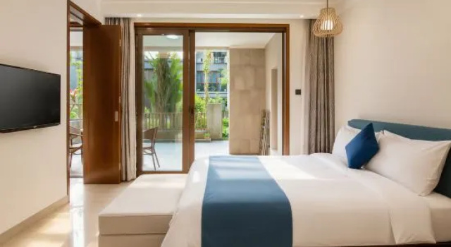 Люкс с 2 комнатами с видом на сад CRC·Hylla Hotel (shimei Bay Hotel)