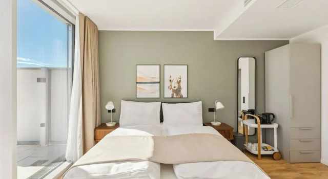 Двухместный номер Standard с балконом Limehome Vienna Schönbrunn